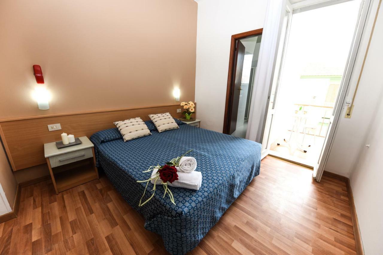 Hotel Miramare Marotta Dış mekan fotoğraf